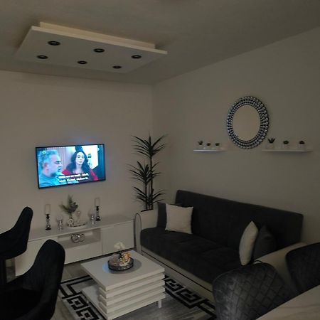 Apartman Rex Svinisce Exterior photo